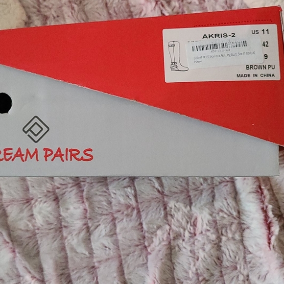 Boot - Picture 6 of 6